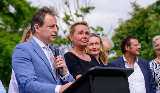  Bart De Wever (N-VA) kandidaat-burgemeester in Antwerpen