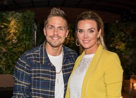 André en Monique verbazen vriend noch vijand, blazen relatie nieuw leven in