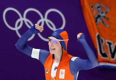 Achtereekte verrast met goud op 3000 meter, podium geheel Nederlands