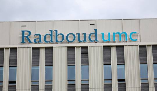 Patiënt met mogelijke ebolabesmetting opgenomen in Nederland, WHO stuurt extra personeel naar epicentrum in Congo