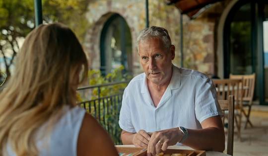 Gert Verhulst wil tv-zender Play overnemen: ‘Als kind had ik twee dromen: een pretpark hebben en een tv-zender’