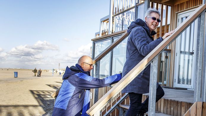 Get Wallpaper Strandhuisjes In Hoek Van Holland Prachtig Toch Rotterdam For Free