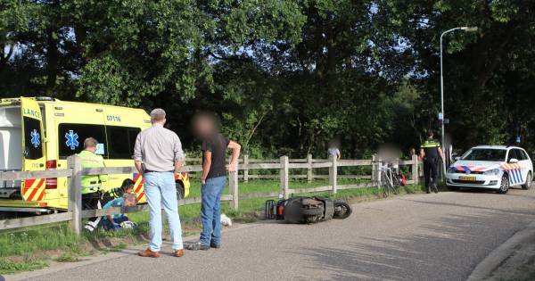Traumahelikopter opgeroepen voor gewonde scooterrijder in Lunteren .