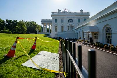 'Melania ontsnapt': zinkgat in gazon Witte Huis zorgt voor grappenregen