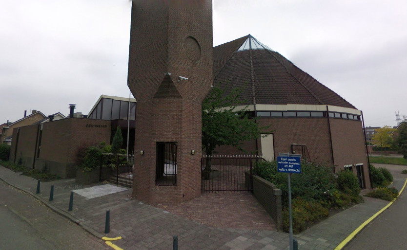 Chr Ger Kerk Barendrecht In deze kerk in Barendrecht zitten zondagochtend nog steeds 250