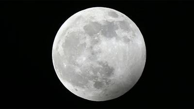 Bijzondere foto’s: groot deel Twente geniet van supermaan
