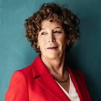 Groen-kopstuk Petra De Sutter: ‘Eigenlijk was ‘Het conclaaf’ van begin tot eind fake’