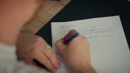 Ian angstig over het beslissingsmoment, wat als het nee is voor Maïté?