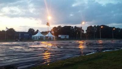 Trekkertrek Buurse gaat gebukt onder regenval