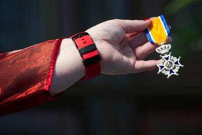 Zevenaarse brandweerlieden koninklijk onderscheiden: meer dan twintig jaar dienst