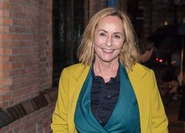 Angela Groothuizen wil een boek schrijven over single zijn als 60-plusser