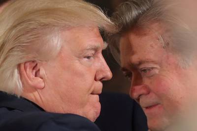 Trump woedend op Bannon na verwijt van 'landverraad'