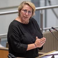 Nieuw samengestelde gezinnen mogelijk toeslagen misgelopen door fout van Vlaams agentschap: wat is er aan de hand?
