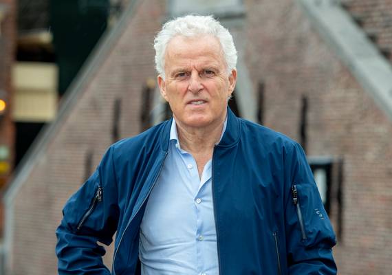 Partner Peter R. de Vries geeft hartverscheurend interview: “Nog steeds heb ik het gevoel dat hij elk moment hier binnen kan lopen”
