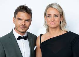 De vriend van Dionne Stax maakt het geslacht van de baby bekend