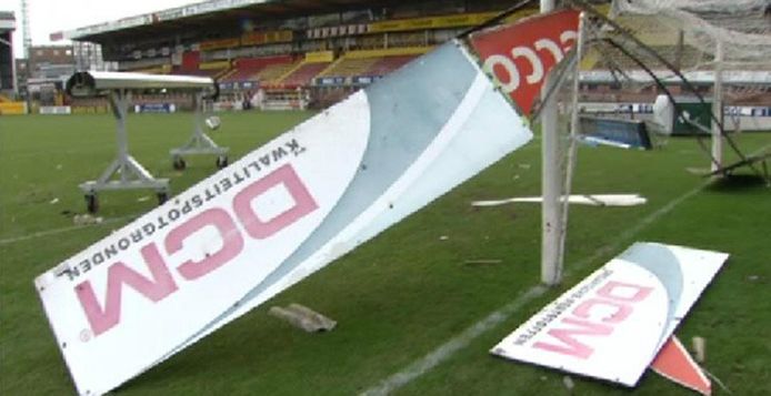 Stormschade Aan Stadion Kv Mechelen Meer Dan 5 Ton Buitenlands Voetbal Ad Nl