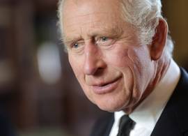 Dit is het eerste officiële portret van de Britse koninklijke familie