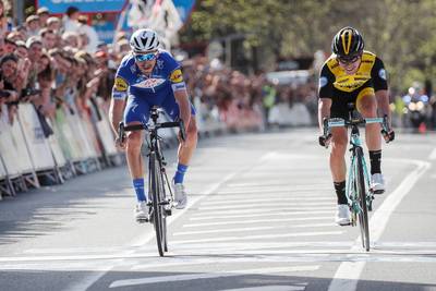 Quick-Step Floors viert nu ook feest in het Baskenland