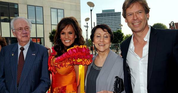 Patty Brard Zet Juridische Stappen Tegen Oudere Zus Show Ad Nl