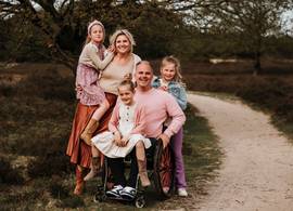 Dwarslaesie of niet, Kim en haar gezin gaan op wereldreis