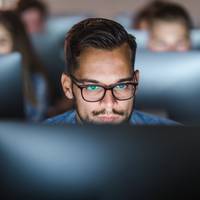 Kan een beeldschermbril vermoeide ogen verhelpen?