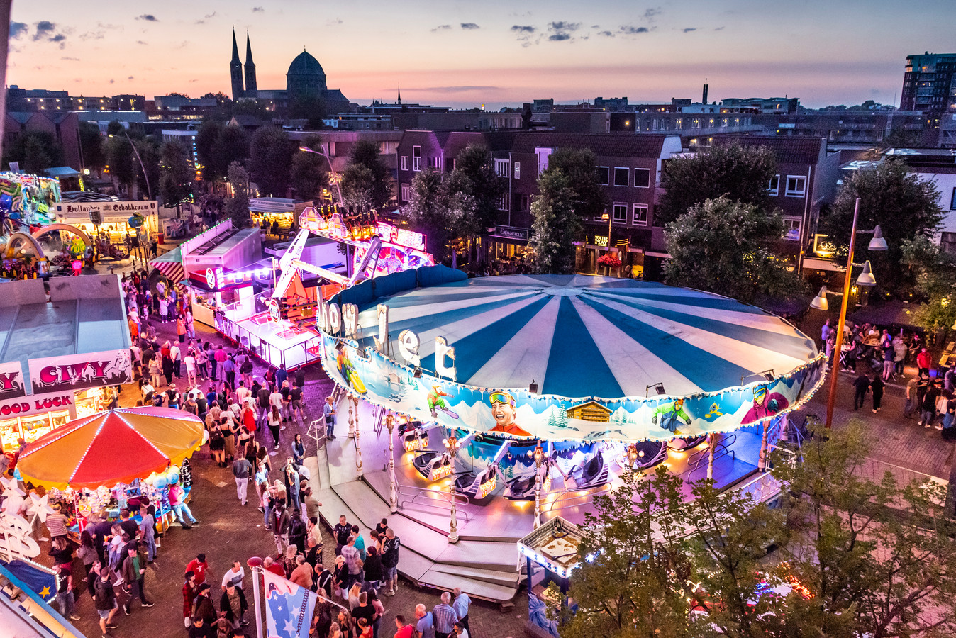 Mega Kermis Uden gaat in juli niet door, wel op Google Maps Foto bd.nl