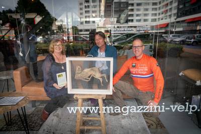 Gemummificeerde kat en andere kunst in 50 Velpse etalages