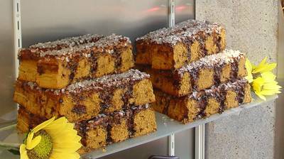 Tielsche Kermiskoek per post het land in