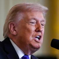 Trump eindigt zijn boycot van traditioneel diner met journalisten