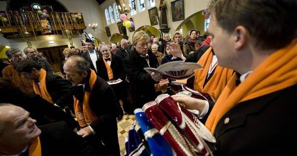 Nieuw: 'heilige chaos' in de kerk Langeveen | Tubbergen - Tubantia