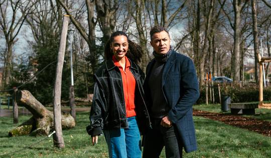 ‘Ze is hooggevoelig en dat vind ik een superkracht. Ze vangt veel energie van anderen op’: George en Lee Arrendell, vader en dochter