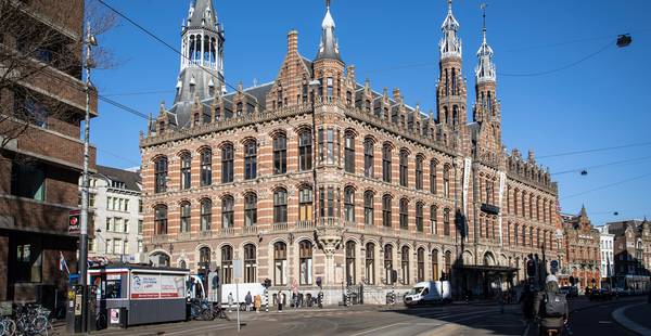 Hoe het majestueuze Magna Plaza veranderde in een desolate plek: ‘Ze laten het hier doodbloeden’