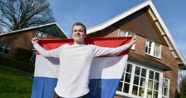 Deze 3 Twentse leerlingen weten het al (bijna) zeker: ze zijn geslaagd! - Tubantia