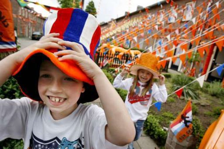 Ek Voetbal 2008 / Europees kampioenschap voetbal 2008 (Groep C) Nederland ... : Use custom templates to tell the right story for your business.