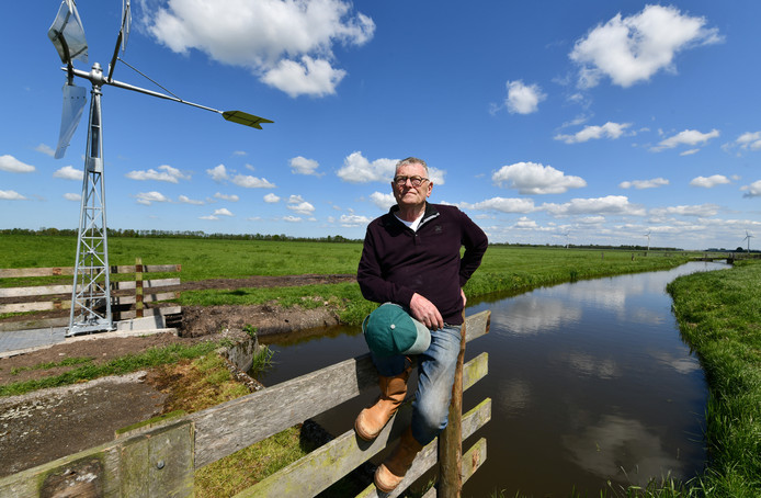 Voorzitter Kees Overbeek hoopt dat de Agrarische Natuurvereniging Lopikerwaard twee drones kan aanschaffen om weidevogelnesten te zoeken.