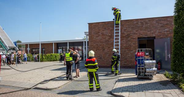 Brand in buurthuis in Kruisland, vuur snel onder controle