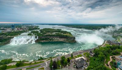 Man komt om in Niagara Falls na duik in opblaasbare bal