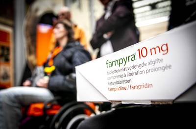 Fabrikant gaat MS-middel Fampyra toch grotendeels vergoeden