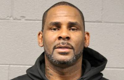 Rechter stelt borgsom R. Kelly op 1 miljoen dollar