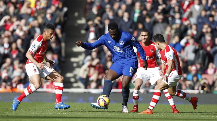 Arsenal klimt naar derde plaats na zege tegen Everton ...