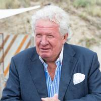 Willibrord Frequin (80) ontvoerd voor speciale gelegenheid