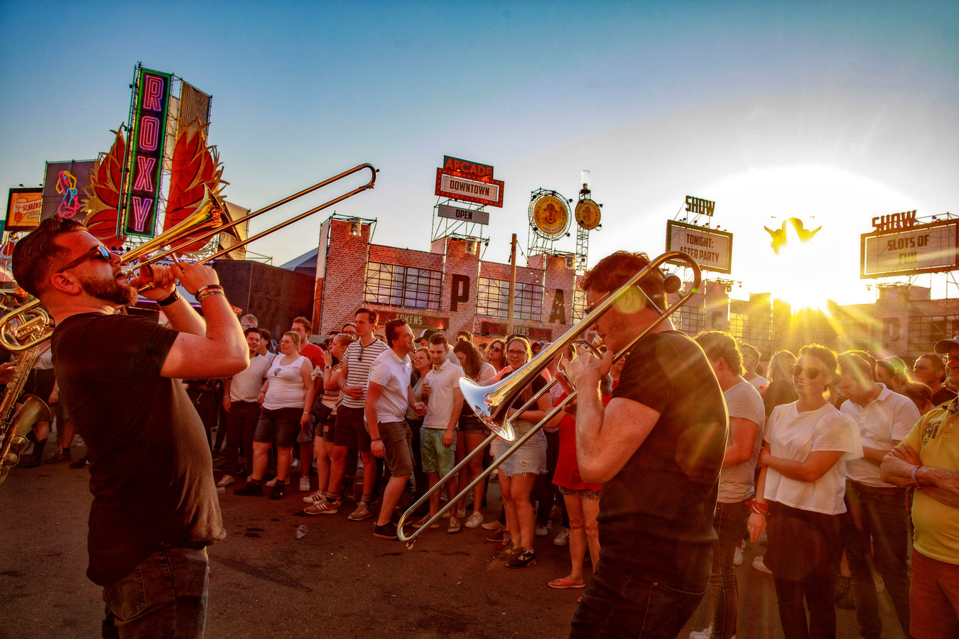 Paaspop trapt festivalseizoen af met recordaantal bezoekers Zon, muziek en streekproducten | Foto | bndestem.nl