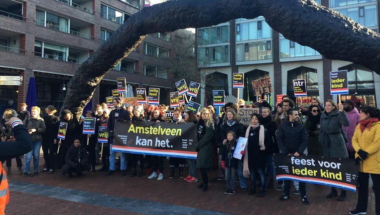 Amstelveense Intocht Rustig Op Een Enkele Middelvinger Na Het Parool