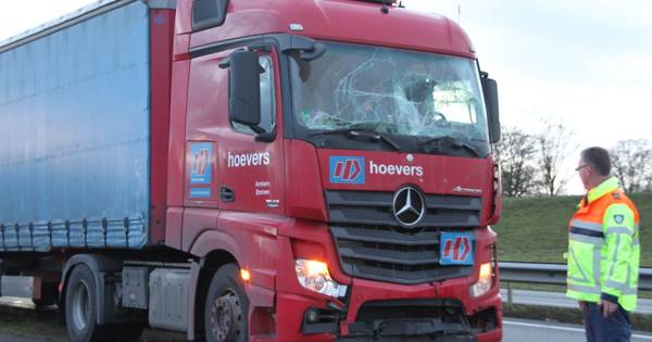 Ongeval op N36 bij Wierden veroorzaakt flinke file, ook op A35.