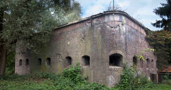 Droogte legt granaten Fort Lent bloot