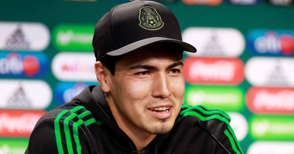 PSV slaat toe op de transfermarkt en koopt Mexicaan Érick ...
