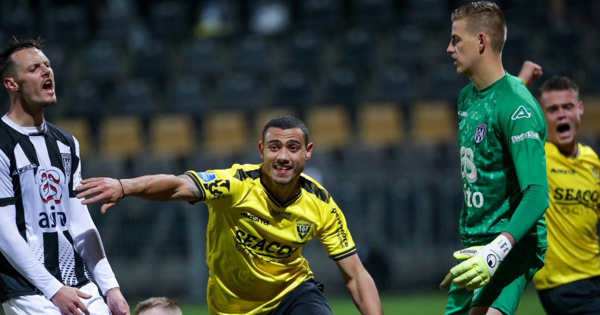 Giakoumakis van schlemiel tot held bij VVV tegen Heracles | Nederlands voetbal | pzc.nl
