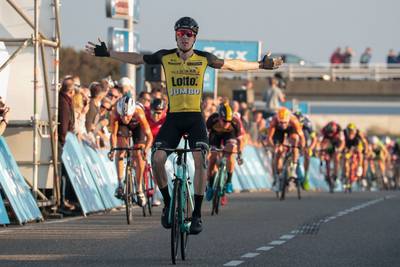 Timo Roosen wint Tacx Pro Classic in Zeeland