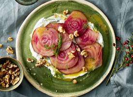 Bietencarpaccio met ricotta & walnoten