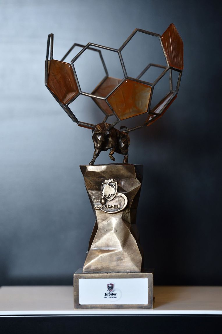 Geen traditionele beker meer voor kampioen, wel bronzen ...